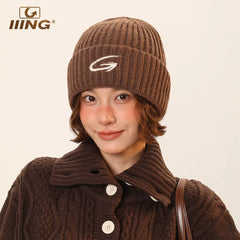 IIING Hat Control Winter Warm Hat Knitted Hat Women 2025 New Simple Versatile Face-Showing Small Woolen Hat Men