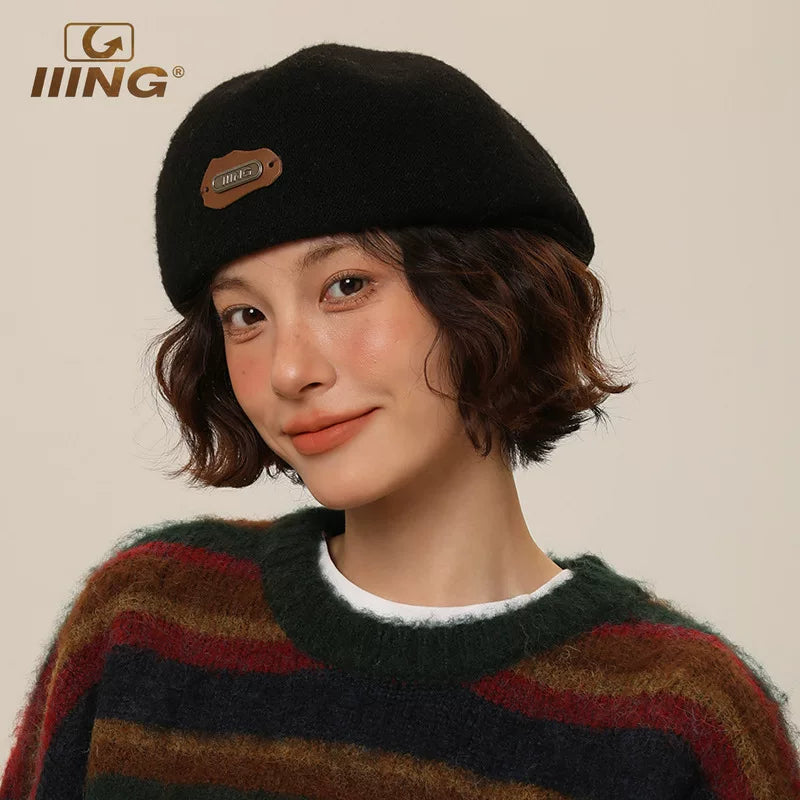 2025 New Retro Beret Painter Hat Woolen Dome Casual Style Women's Autumn and Winter Style Backward Wear Face-Revealing Small Hat