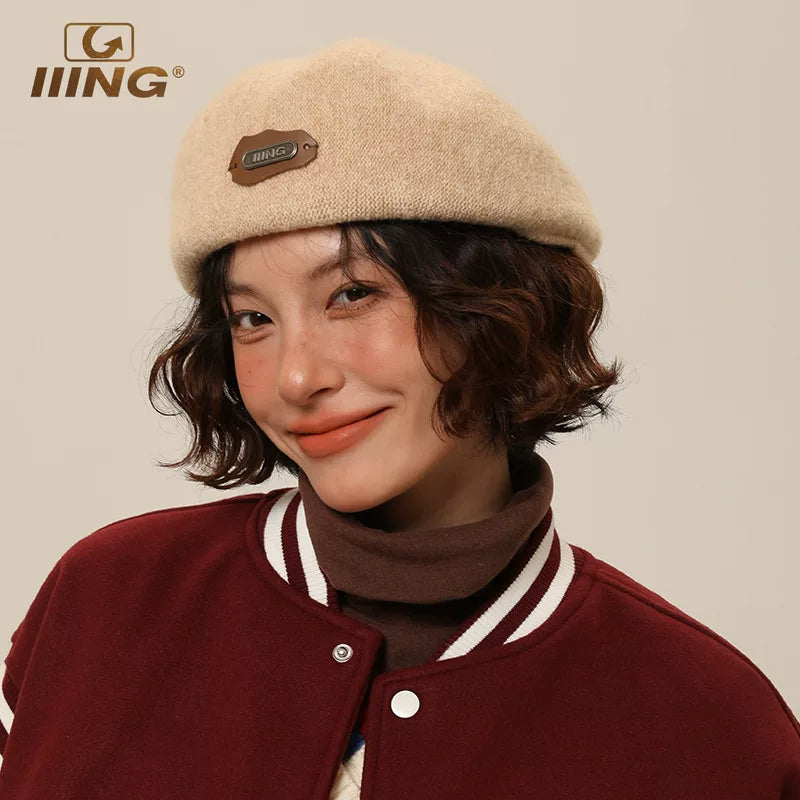 2025 New Retro Beret Painter Hat Woolen Dome Casual Style Women's Autumn and Winter Style Backward Wear Face-Revealing Small Hat